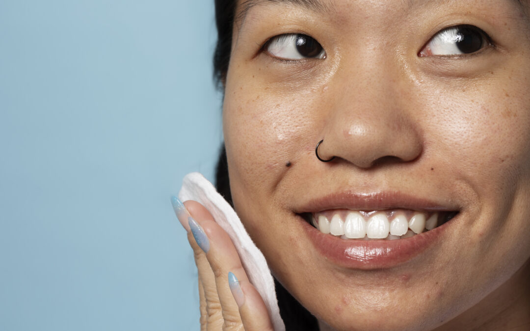 woman enjoying her white smile